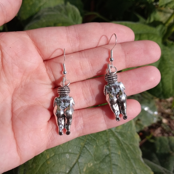 Venus of willendorf earrings - Picture 6 of 8